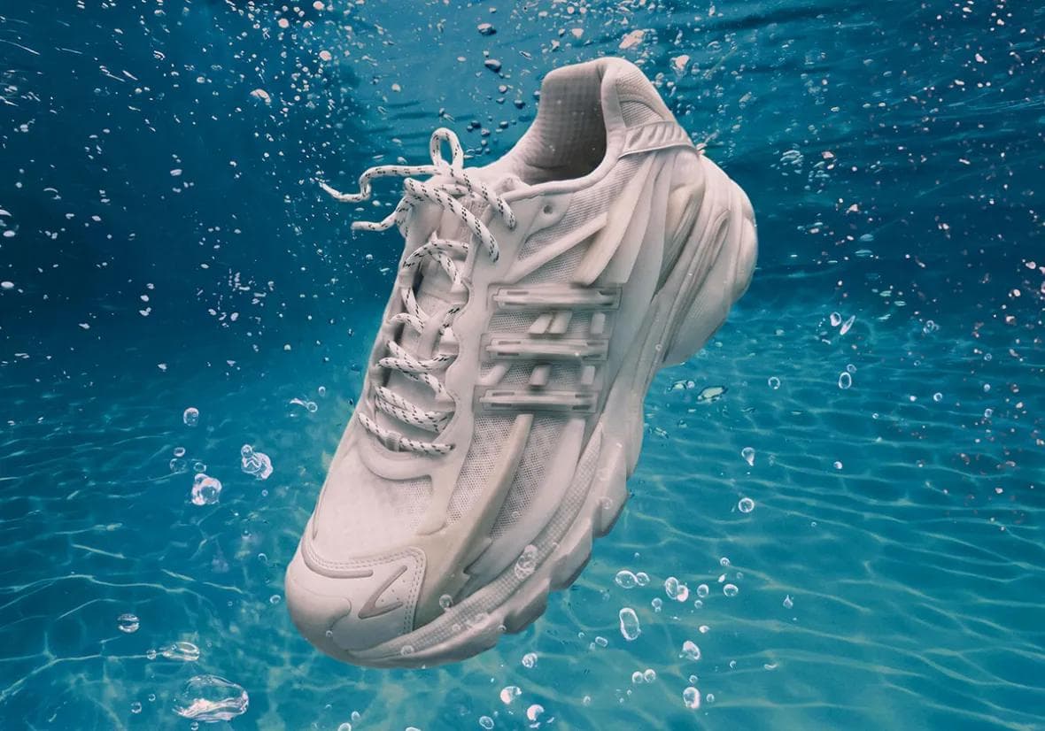 Pharrell x adidas Jellyfish 'Triple White': 1 de agosto
